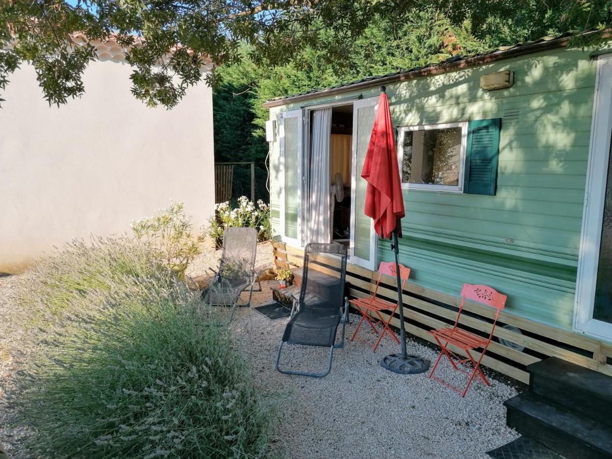 Bungalow Chez Gilly Boisset-et-Gaujac Exterior foto